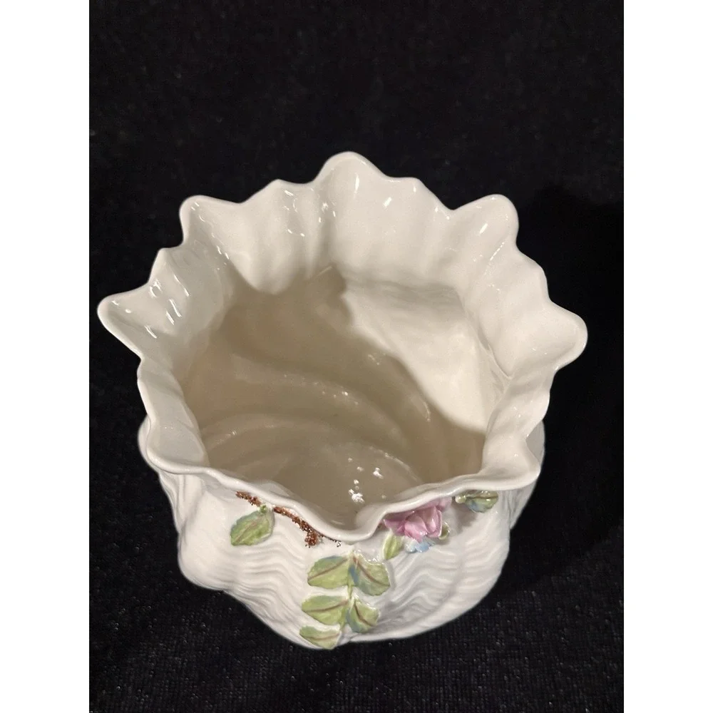 Belleek Carlingford Cache Twisted Planter Ruffled Edge Flower‎ Ireland Blk Stamp